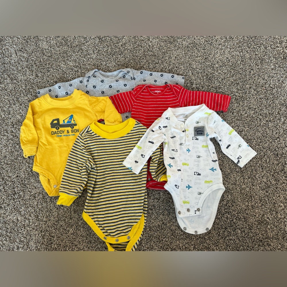 5 pack of long sleeve onesies - 3M